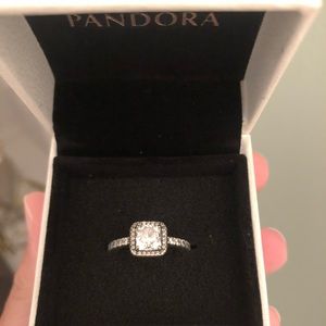 Pandora Ring